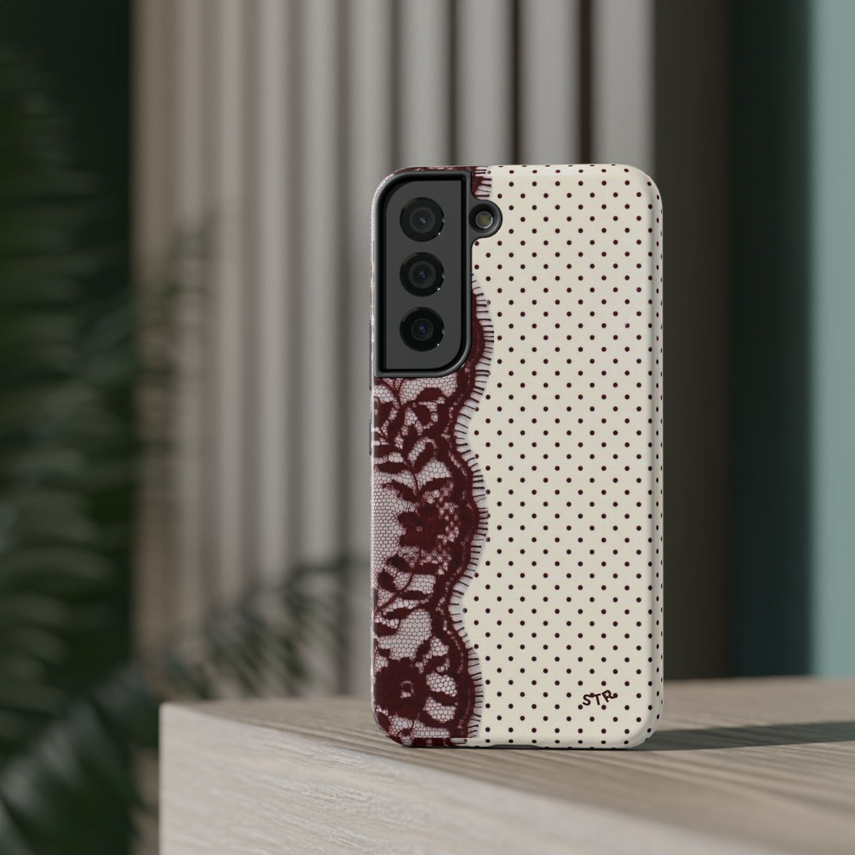 “Sofia” protective phone case